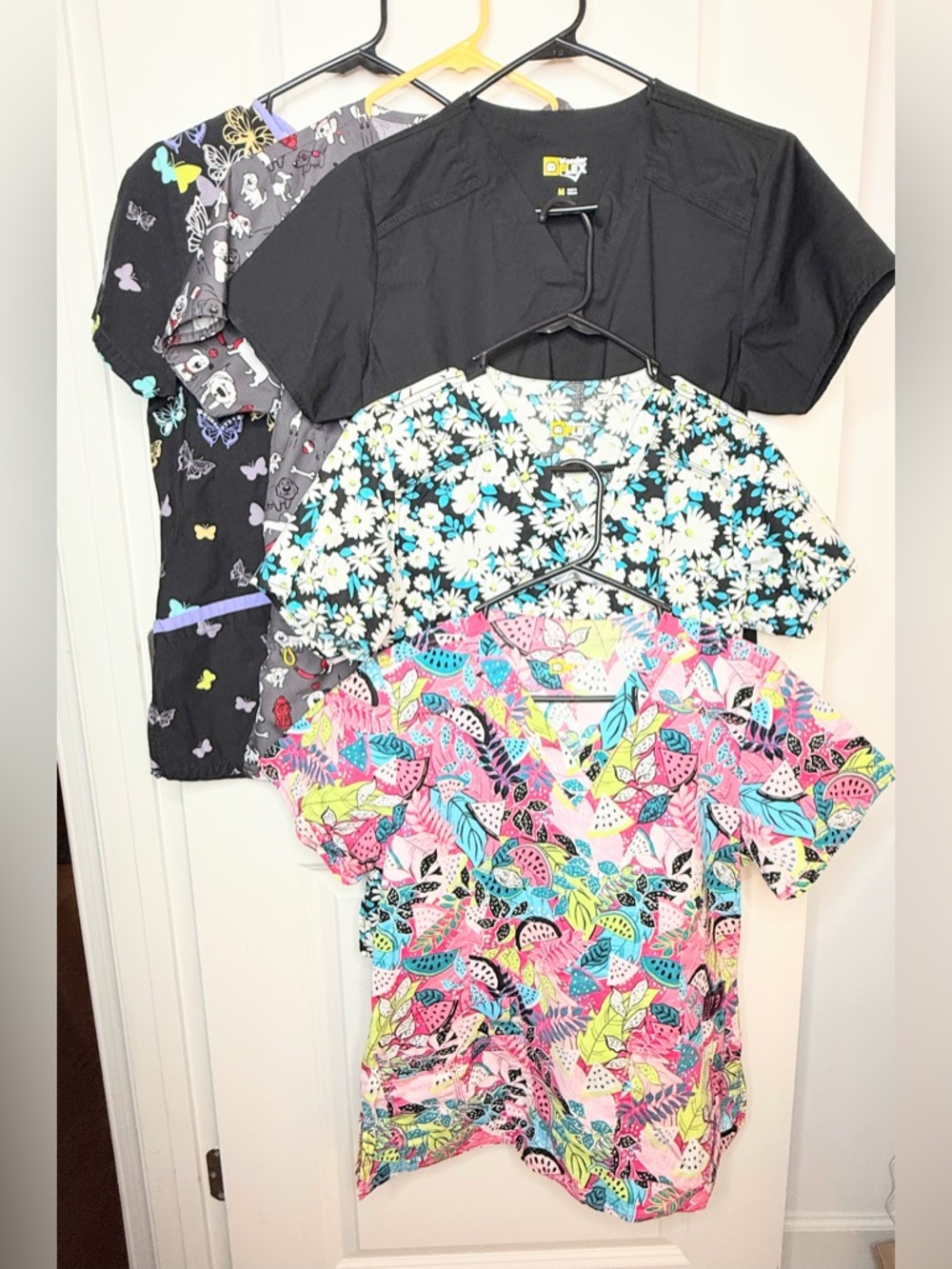 Scrub Tops Lot Medium 5 Pc WonderWink Flex Nurse Uniform Floral Print Set